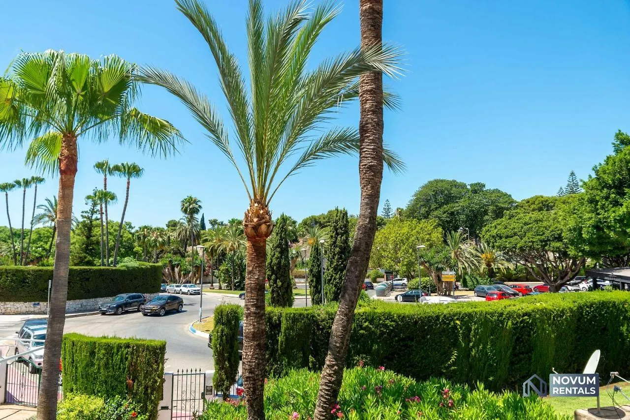 Modern 3 Bdrm Apt With Sea Views & Pool Newly Renovated Marbella Apartment
